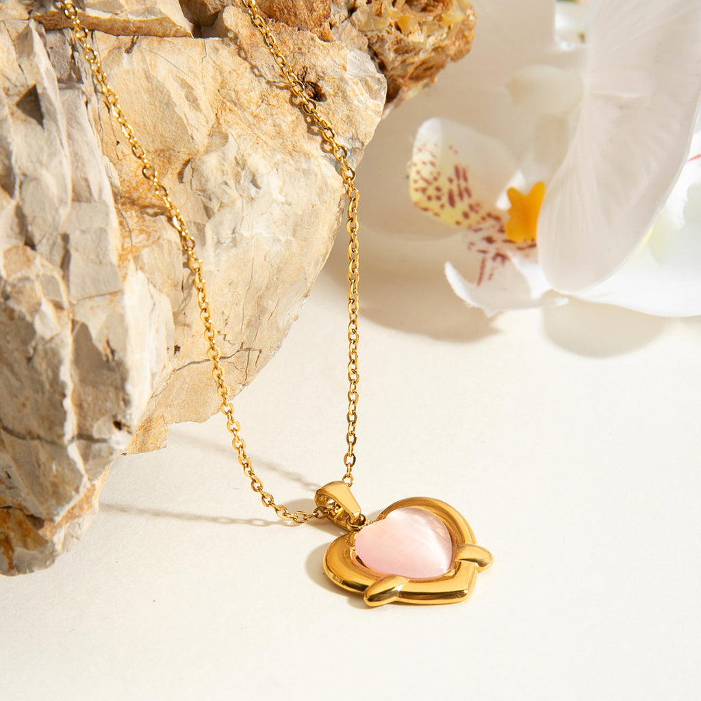 18K gold stainless steel pink cat's eye heart-shaped necklace
