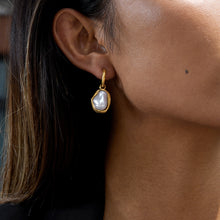 Load image into Gallery viewer, Stainless steel imitation Baroque pearl earrings