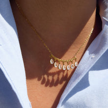 Load image into Gallery viewer, Golden stainless steel teardrop-shaped zircon necklace