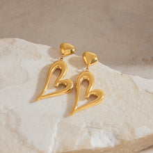 Load image into Gallery viewer, Stainless steel heart-shaped pendant earrings