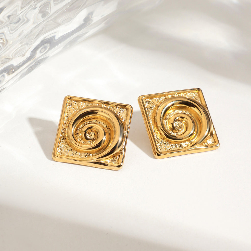 Stainless steel stud earrings, 18K gold