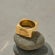 Load image into Gallery viewer, 18K gold vintage stainless steel ring