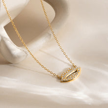Load image into Gallery viewer, Stainless steel electroplated 18K gold white diamond lip pendant necklace