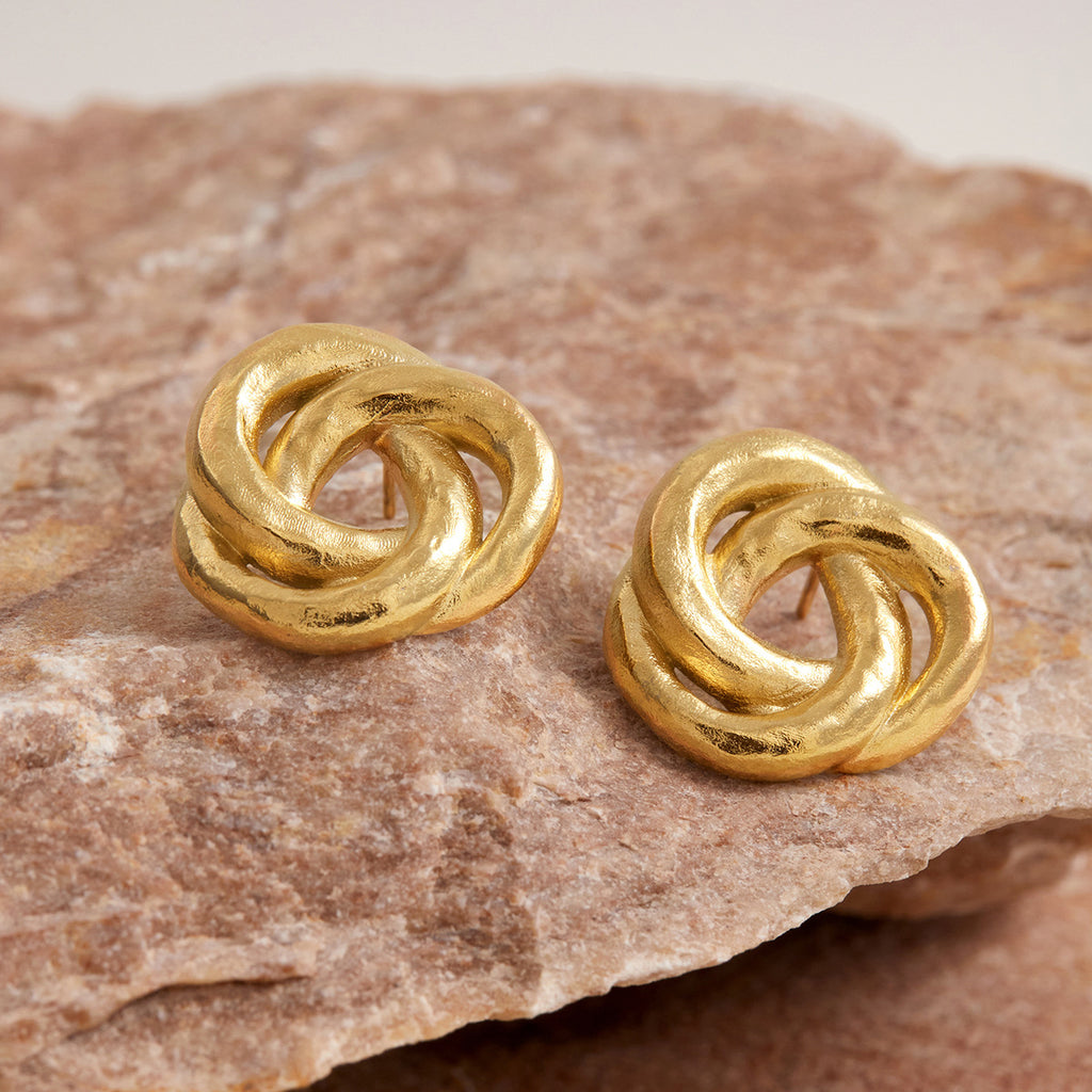 Stainless steel sand gold earrings