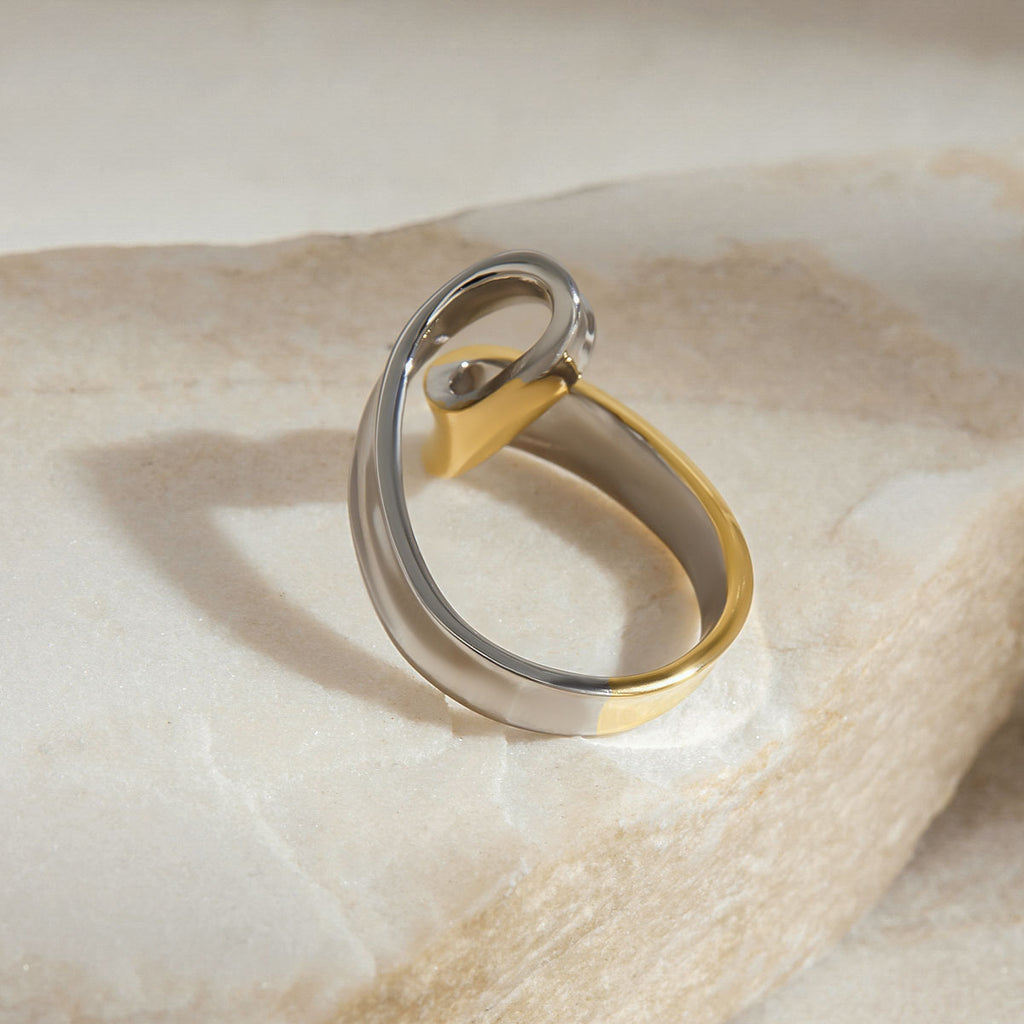Stainless steel gold and silver color-matching ring