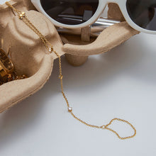 Load image into Gallery viewer, Stainless steel zircon finger-linked bracelet