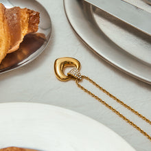 Load image into Gallery viewer, Stainless steel heart-shaped pendant necklace