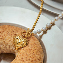 Load image into Gallery viewer, Stainless steel heart-shaped pendant, pearl chain, OT buckle necklace