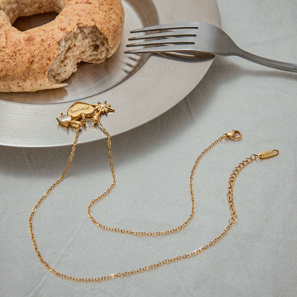 Stainless steel zircon heart-shaped pendant necklace