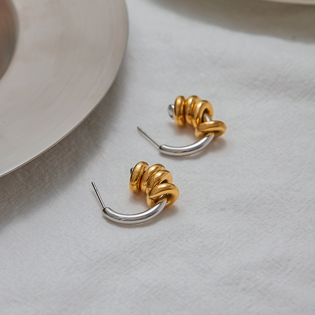 Stainless steel C-shaped earrings