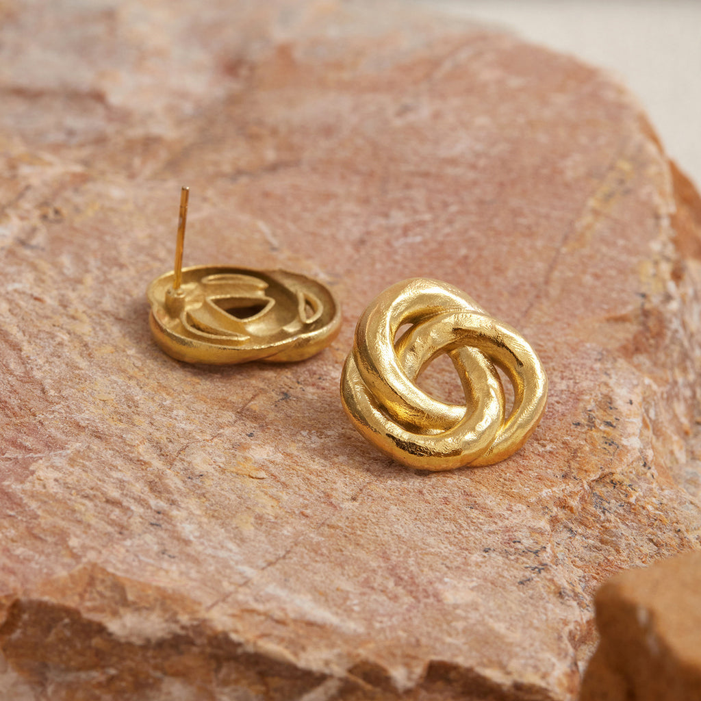 Stainless steel sand gold earrings