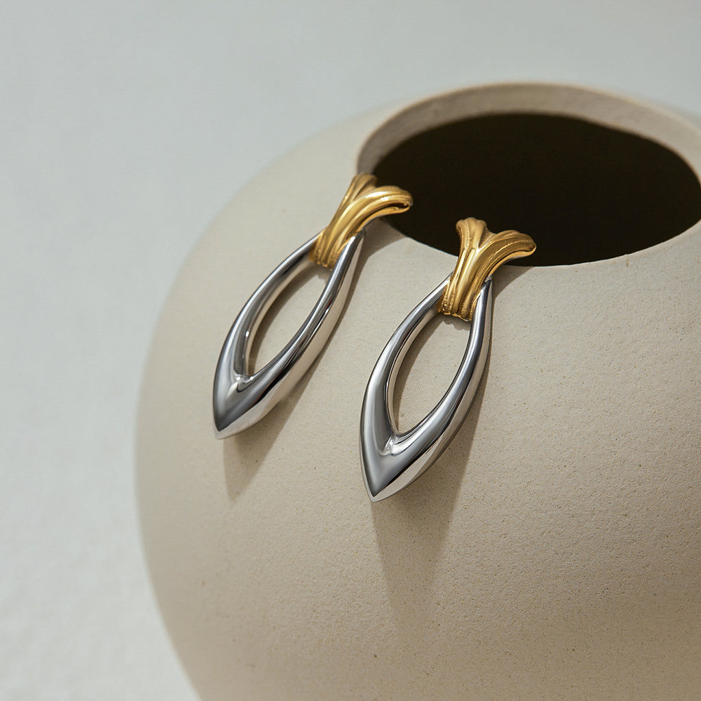 Stainless steel gold and silver color-matched fish-shaped earrings