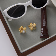 Load image into Gallery viewer, Golden stainless steel flower white zircon earrings and stud earrings