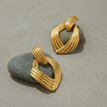 Load image into Gallery viewer, Golden stainless steel earrings