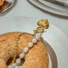 Load image into Gallery viewer, Stainless steel heart-shaped pendant, pearl chain, OT buckle necklace