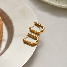 Load image into Gallery viewer, Golden stainless steel U-shaped earrings