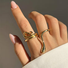 Load image into Gallery viewer, Stainless steel serpentine finger ring