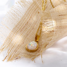 Load image into Gallery viewer, Stainless steel imitation opal opal water drop pendant necklace